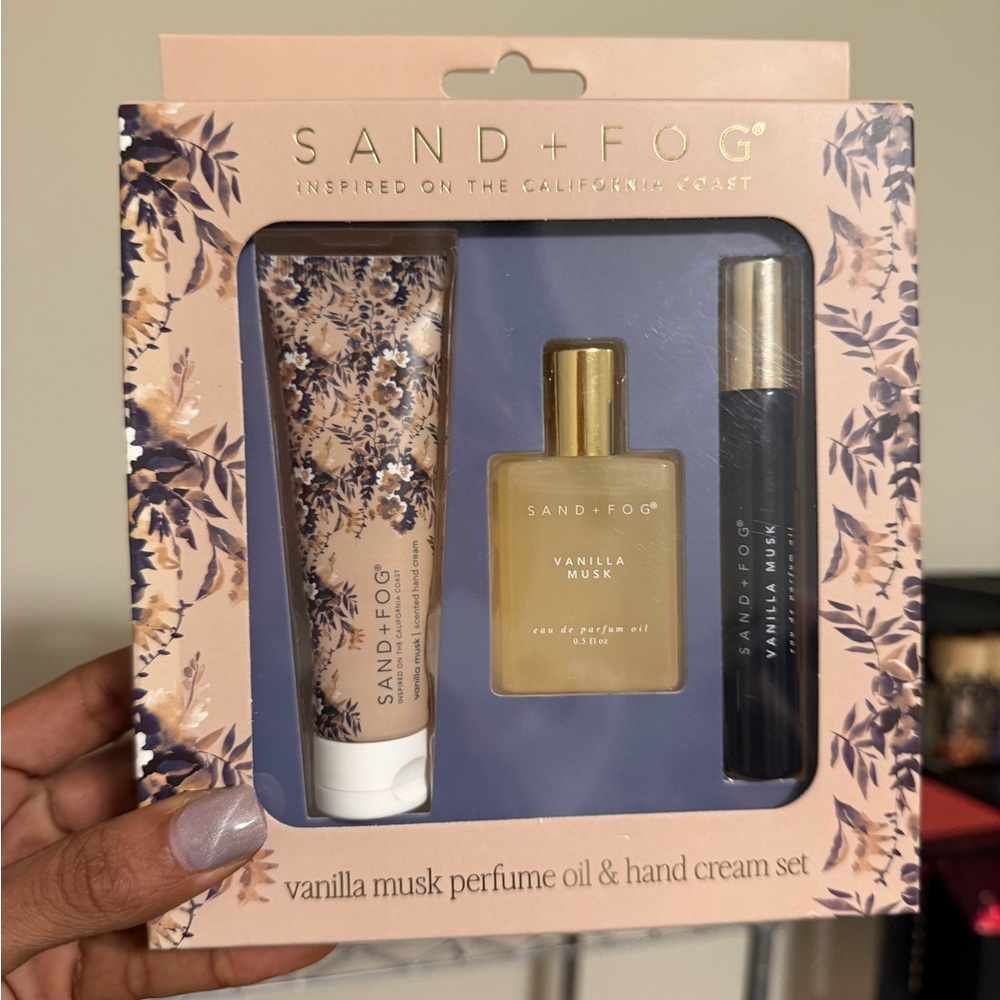 Sand + Fog Vanilla Musk Perfume Oil & Hand Cream Set